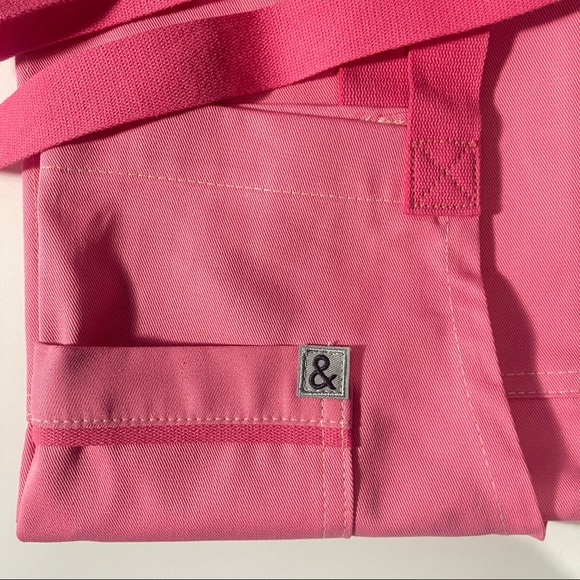 Hedley & Bennett Bubblegum Pink Carryall Apron - Picture 6 of 9